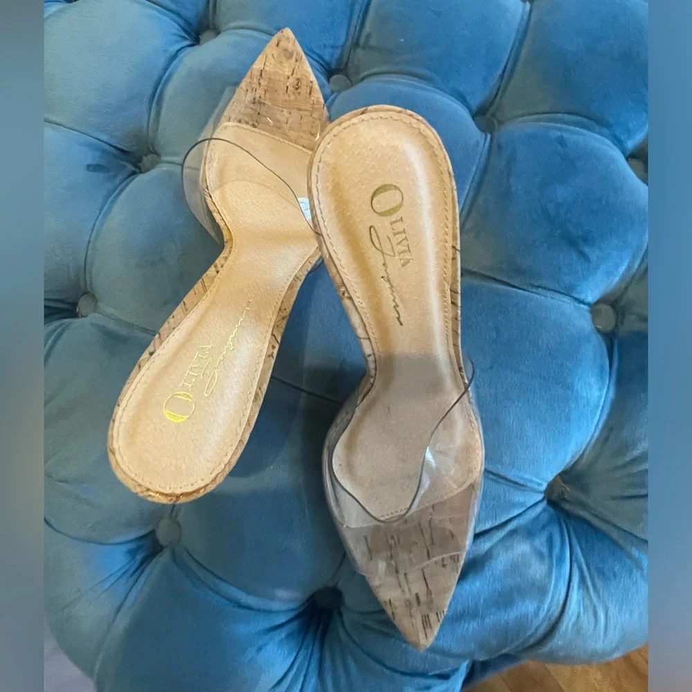 Olivia Women Slip on Shoes. - Picture 1 of 6